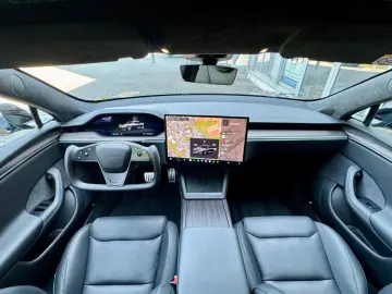 TESLA Model S Dualmotor