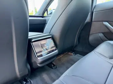 TESLA Model S Dualmotor