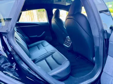 TESLA Model S Dualmotor