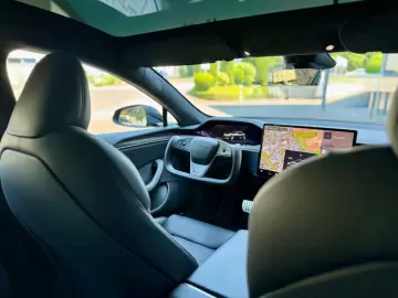 TESLA Model S Dualmotor