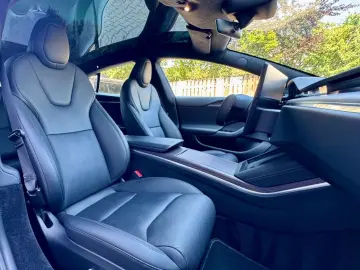 TESLA Model S Dualmotor