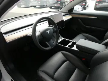 TESLA Model 3 Long Range Dual AWD