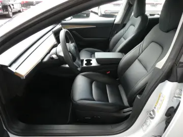 TESLA Model 3 Long Range Dual AWD