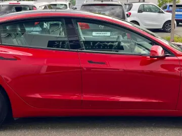 TESLA Model 3 Performance Dual AWD