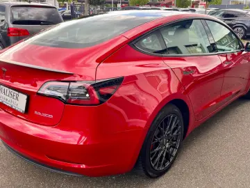 TESLA Model 3 Performance Dual AWD