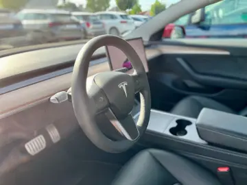 TESLA Model 3 Performance Dual AWD