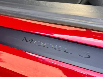 TESLA Model 3 Performance Dual AWD