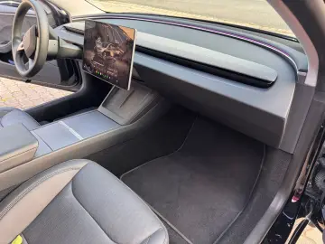 TESLA Model 3 LR AWD