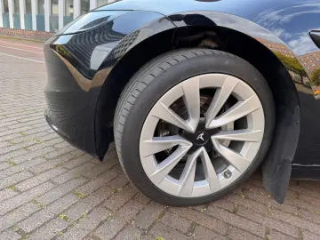 TESLA Model 3 LR AWD