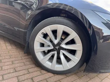 TESLA Model 3 LR AWD