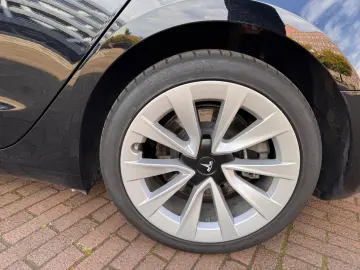 TESLA Model 3 LR AWD