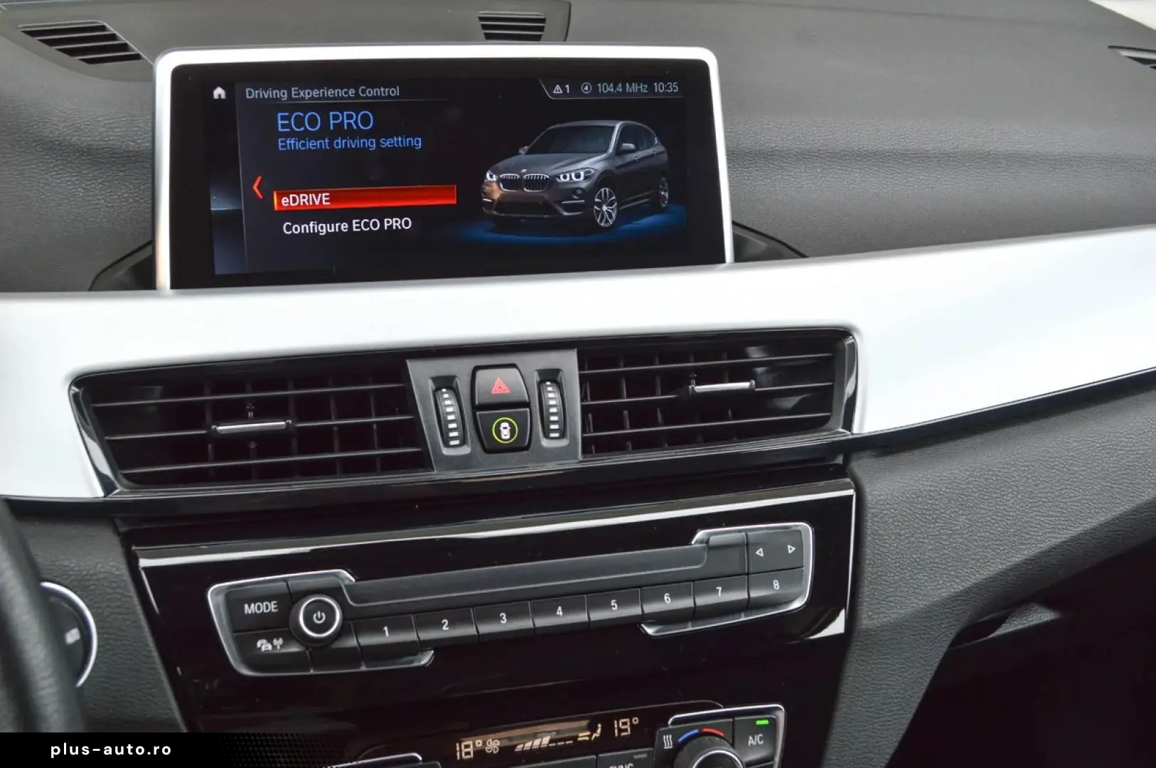2021 BMW X1 xDrive25e Plug-in Hybrid   220 CP   Automată   R