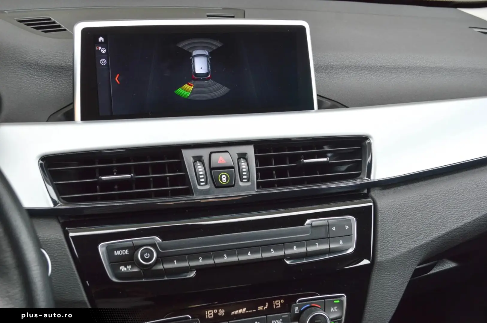 2021 BMW X1 xDrive25e Plug-in Hybrid   220 CP   Automată   R