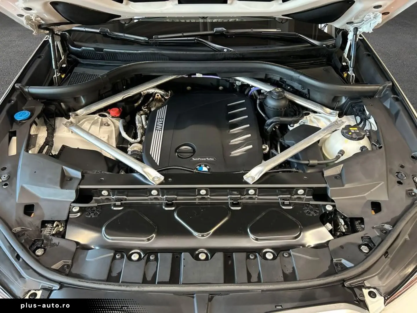 BMW X6 xDr40d MSpo AirSusp 360 Laser