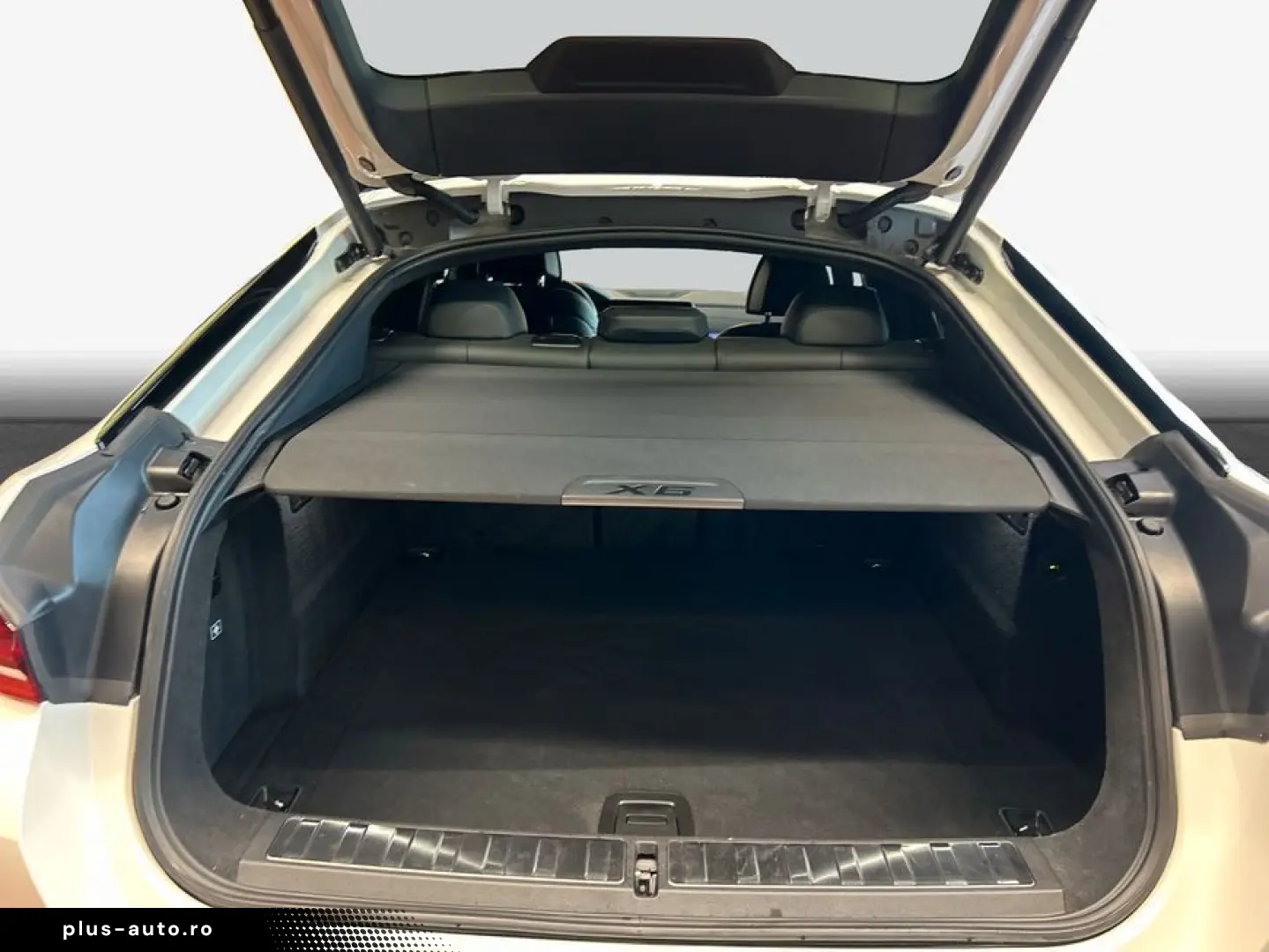 BMW X6 xDr40d MSpo AirSusp 360 Laser