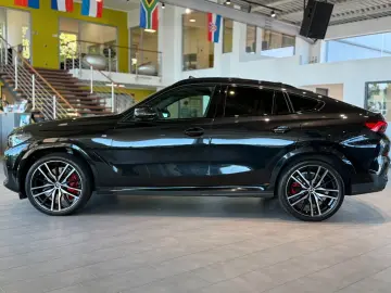 BMW X6 xDr40d MSpo SkyLounge IcGlow Ventil 360 DisplayKey
