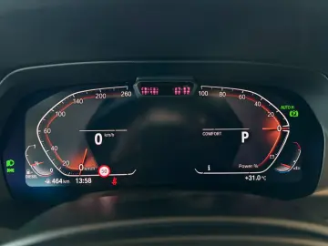 BMW X6 xDr40d MSpo SkyLounge IcGlow Ventil 360 DisplayKey