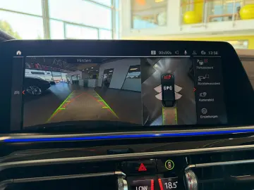 BMW X6 xDr40d MSpo SkyLounge IcGlow Ventil 360 DisplayKey