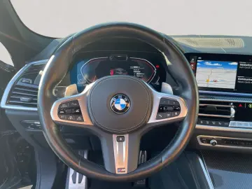 BMW X6 xDr40d MSpo Ventil DisplKey DAProf 360 H&K