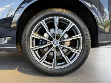 BMW BMW X6 xDr40i MSpo DisplayKey 4ZClima DAProf 360 IAS