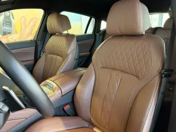 BMW BMW X6 xDr40i MSpo DisplayKey 4ZClima DAProf 360 IAS