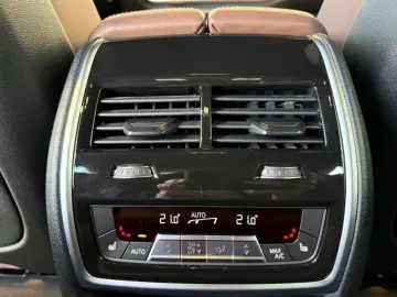 BMW BMW X6 xDr40i MSpo DisplayKey 4ZClima DAProf 360 IAS