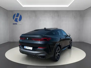 BMW X6 40d xDr MSpo SkyLounge DisplKey H&K 360