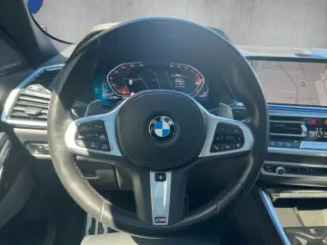 BMW X6 40d xDr MSpo SkyLounge DisplKey H&K 360