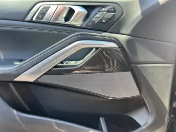 BMW X6 40d xDr MSpo SkyLounge DisplKey H&K 360