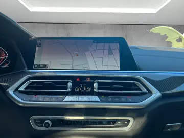 BMW X6 40d xDr MSpo SkyLounge DisplKey H&K 360