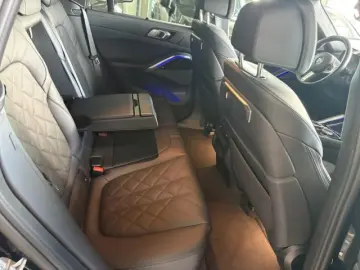 BMW X6 xDr30d MSpo IcGlow Massage Ventil SoftClo AuxHeat