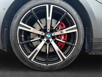 BMW 550e xDrive