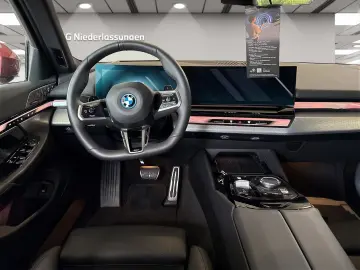 BMW 550e xDr MSp AdaptiveSusp B&W Ventil