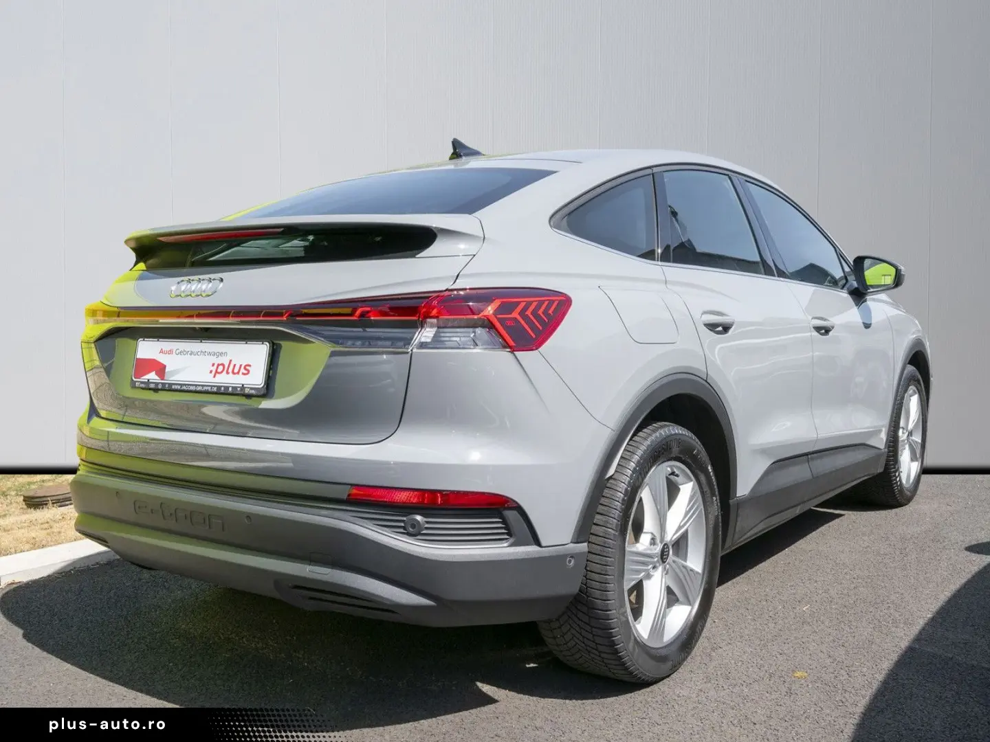 AUDI Q4 Sportback 35 e-tron Assistenzpaket Kamera Sma
