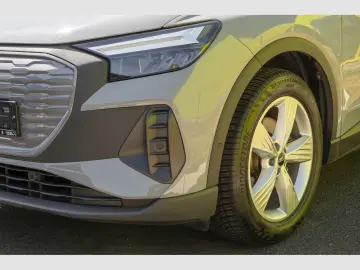 AUDI Q4 Sportback 35 e-tron Assistenzpaket Kamera Sma