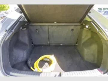 AUDI Q4 Sportback 35 e-tron Assistenzpaket Kamera Sma