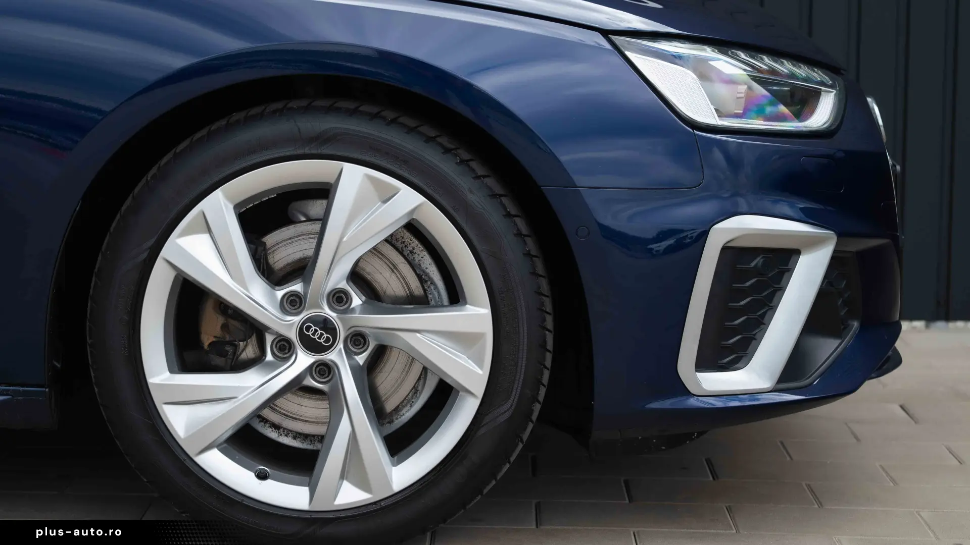 Audi A4 Limuzina 35 TFSI S tronic S line