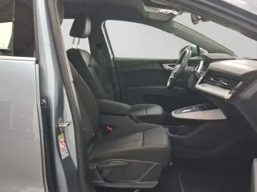 AUDI Q4 e-tron 40 Q4 e-tron 40