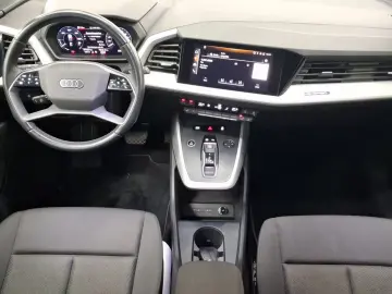 AUDI Q4 e-tron 40 Q4 e-tron 40