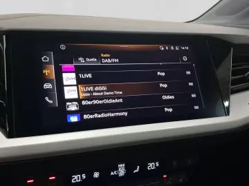 AUDI Q4 e-tron 40 Q4 e-tron 40