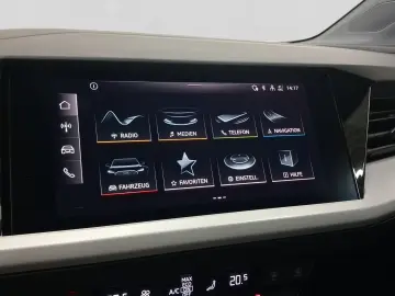 AUDI Q4 e-tron 40 Q4 e-tron 40