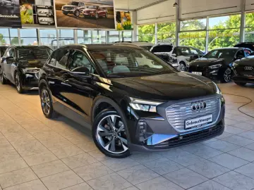 AUDI Q4 40 e-tron SONOS LEDER NAVI RFK 20 WÄRMEPUMPE