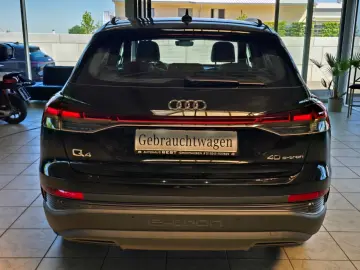 AUDI Q4 40 e-tron SONOS LEDER NAVI RFK 20 WÄRMEPUMPE