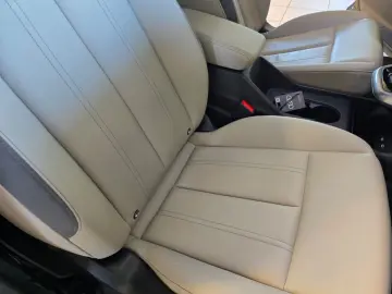 AUDI Q4 40 e-tron SONOS LEDER NAVI RFK 20 WÄRMEPUMPE
