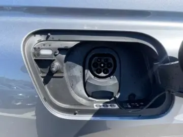 AUDI Q4 e-tron 40 MMI PDC LED SOUNDSYSTEM