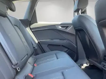 AUDI Q4 e-tron 40 MMI PDC LED SOUNDSYSTEM