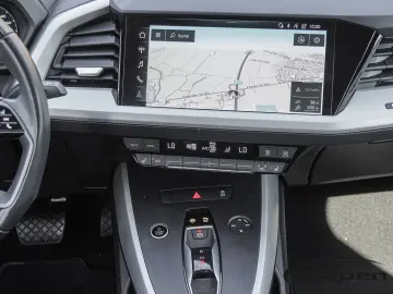 AUDI Q4 e-tron 40  AHK Wärmepumpe ACC Navi SHZ