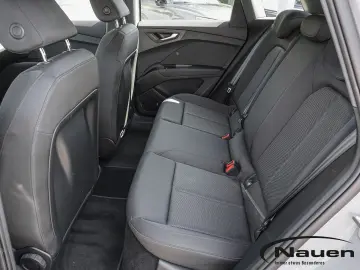 AUDI Q4 e-tron 40  AHK Wärmepumpe ACC Navi SHZ