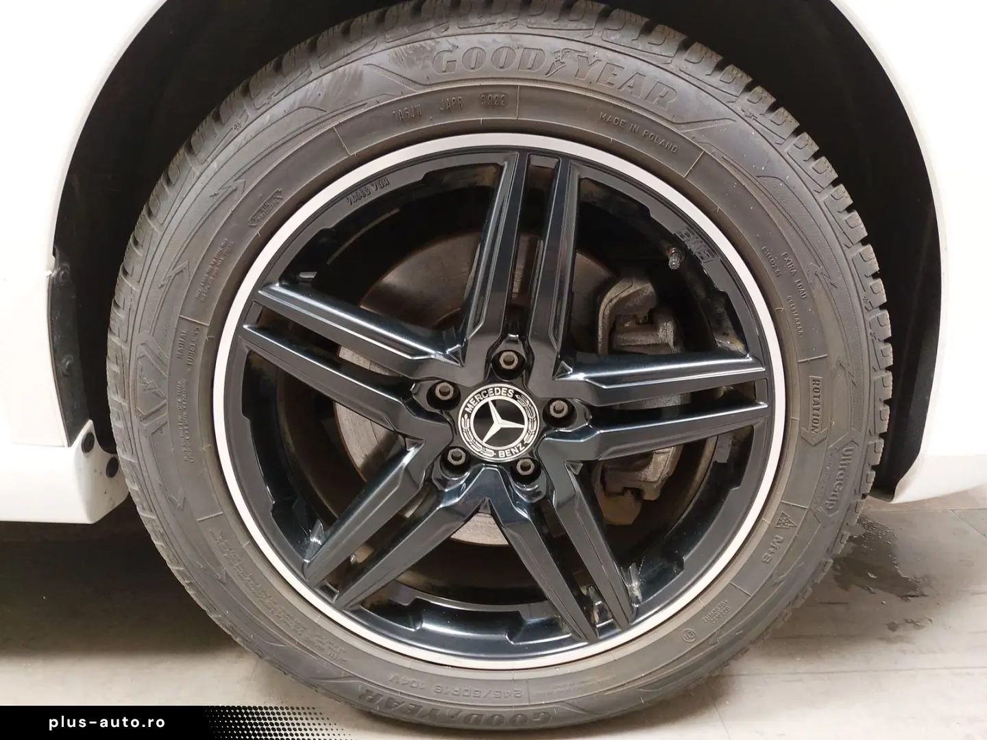 MERCEDES-BENZ EQV 300 lang NAVI LED 360- Kamera