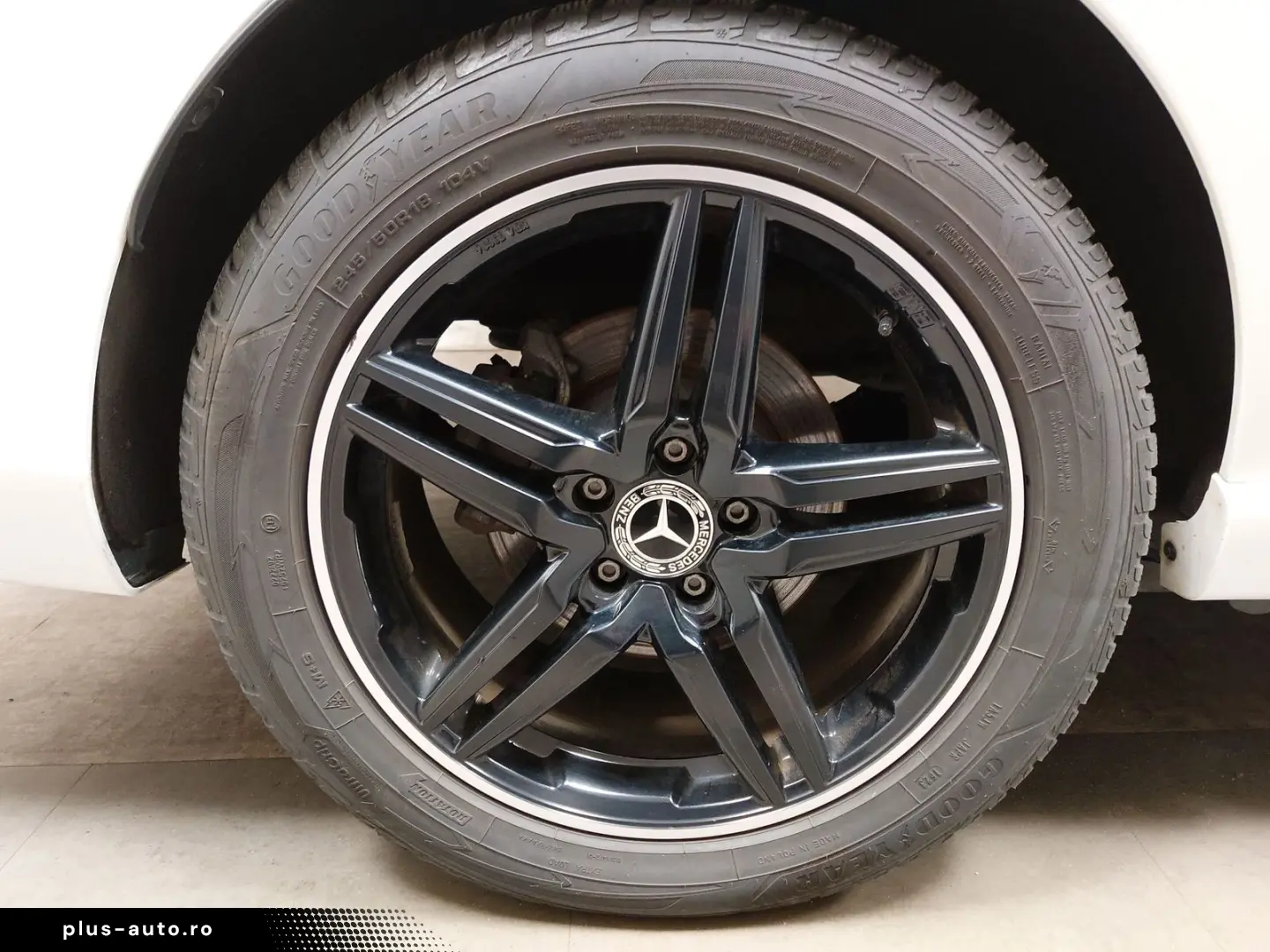 MERCEDES-BENZ EQV 300 lang NAVI LED 360- Kamera